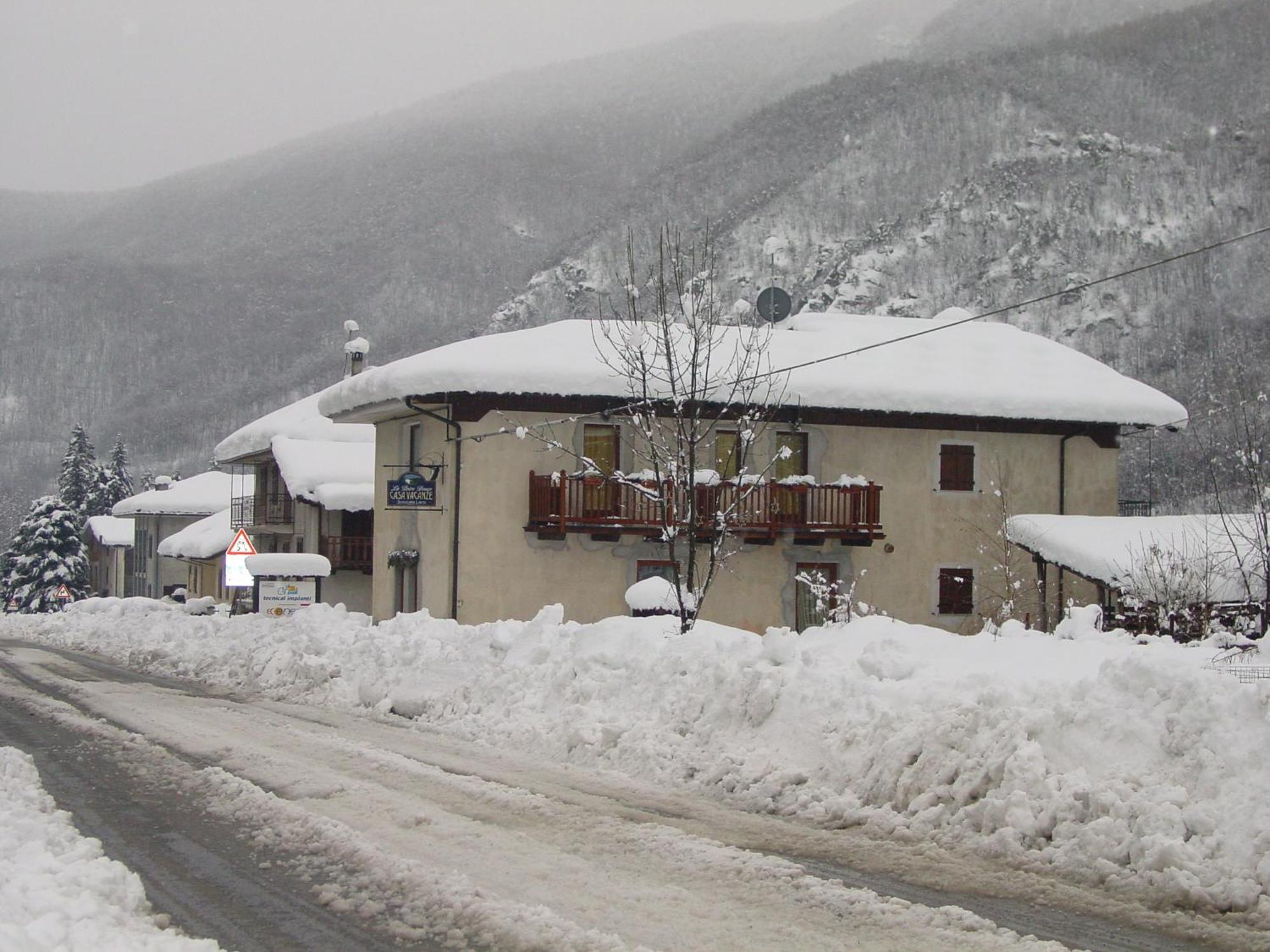 La Peiro Douco Pensionat Roure Turin Exteriör bild