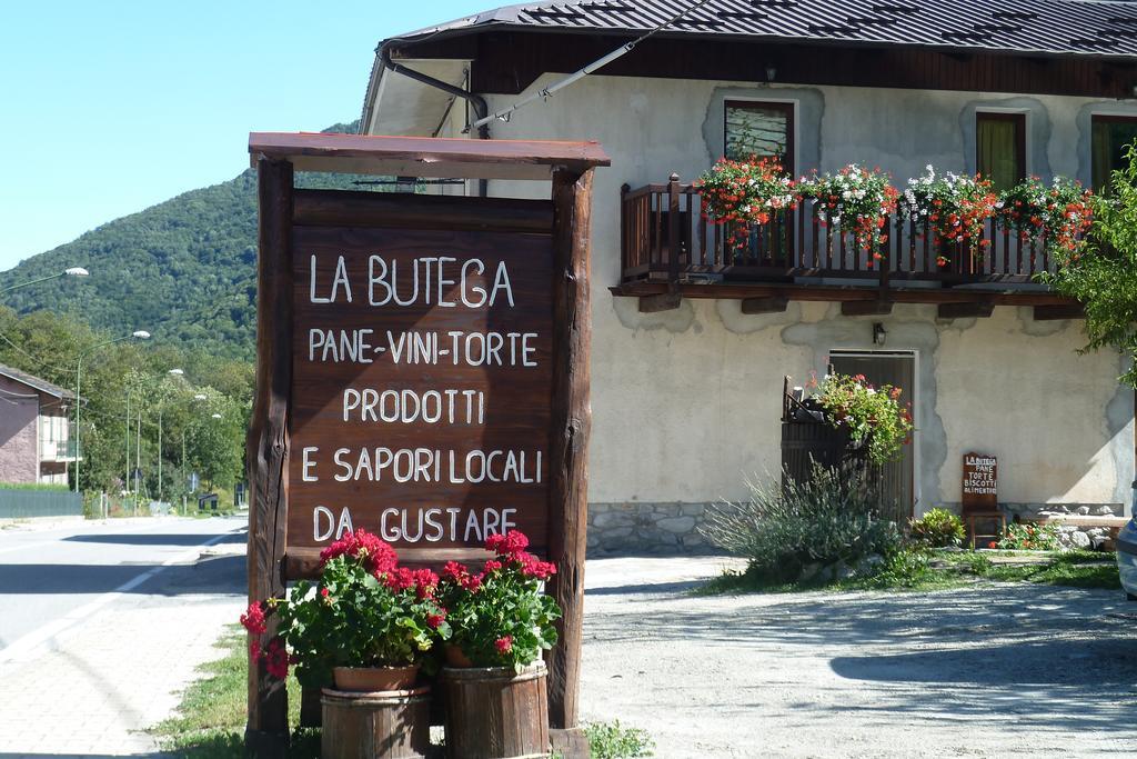 La Peiro Douco Pensionat Roure Turin Exteriör bild